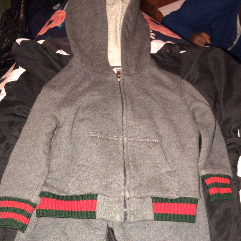 Baby boy Gucci sweat suit only worn once